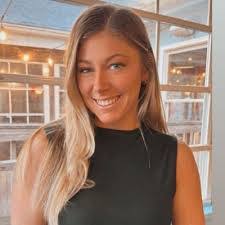 Lauren Graves's Instagram, Twitter & Facebook