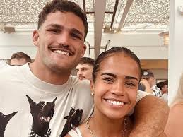 Nadia Bartel's friend Ellie Pearson back after white powder scandal