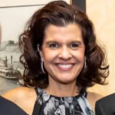 Lori Breen's Instagram, Twitter & Facebook