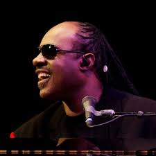 Wonder, a michigan native, learned to play piano, drums and harmonica by age 9 and signed to motown in 1961. Stevie Wonder Steviewonder Twitter