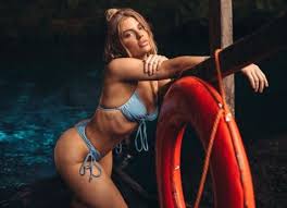 A contora luisa sonza mostrou seu belo corpo de biquíni. Luisa Sonza Quebra A Internet Ao Posar Com Micro Biquini Que Corpo Top Famosos
