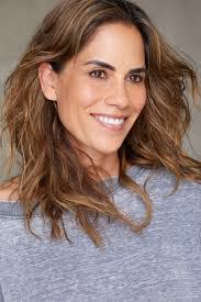 Maxine Arnold's Instagram, Twitter & Facebook