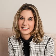 Robyn Berg's Instagram, Twitter & Facebook