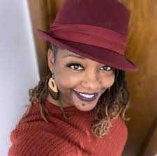 Where to find hats that fit small heads?