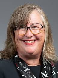 Amy Stevens's Instagram, Twitter & Facebook