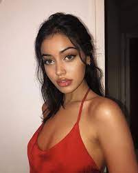 Epingle Par Dianne Castillo Sur Fab Flawless Visages Feminins Beaute Brune Beau Visage