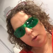 Alicia Kohn (@Aliciaelsa_AEK)