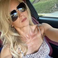 ms_bethshaheen (@bethshaheen)