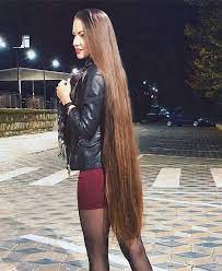 Epingle Par Marilynmonroe Sur Rapunzel Cheveux Tres Long Cheveux Magnifiques Cheveux Long