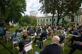 Українські новини ведут текстовый онлайн. 1x Xhgniaousnm