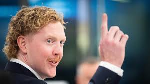 AFL trade: Clayton Oliver in attendance at Melbourne best-and-fairest amid  Geelong links