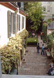 Vom privatleben des entertainers stefan raab ist bislang nur wenig bekannt. Beethoven House Wikiwand