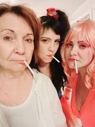 Karen Lichty's Instagram, Twitter & Facebook