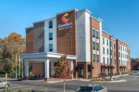 Plus, we offer adjoining suites based on availability up to two years in advance! Comfort Inn Suites Downtown Near University