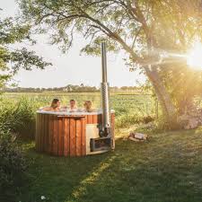 Hot Tub Kaufen In 2020 Wellness Im Eigenen Garten Welvaere In 2020 Garten Pool Im Garten Badefass