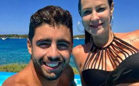 Luana piovani news, gossip, photos of luana piovani, biography, luana piovani boyfriend list 2016. Pedro Scooby Volta As Boas Com Luana Piovani E Vai Para Portugal Ver Os Filhos Jornal O Sao Goncalo On Line