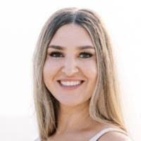 Alisha Cunningham's Instagram, Twitter & Facebook