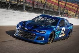 Remember those chevy zebras in 2013 testing. Chevrolet Unveils 2018 Camaro Zl1 Nascar Cup Race Car