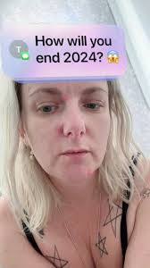 Jodi Burgess's Instagram, Twitter & Facebook