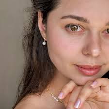 Small Pearl and Gold Earring