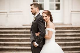 Reportage über brautstyling, brautsträuße, accessoires und brautkleider in göttingen.herzlichen dank an alle partner: Hochzeitsfotograf Gottingen Aounphoto