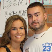 HIGH SCHOOL GRADUATION 2022” OUR DISTINGUISHED ALUMNI SPEAKER IS OUR OWN,  DOREEN GORDON, OF THE CLASS OF 1980