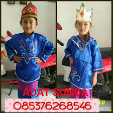 Aug 07, 2021 · posting pada umum ditag 10 contoh tari kreasi baru, 10 pakaian adat, 10 tarian daerah beserta asalnya, 34 tarian daerah beserta asalnya dan gambarnya, 5 tarian sumatera utara, apa saja keunikan tari saman, apakah gambar diatas termasuk gerak tari, aspek pengembangan komposisi tari kreasi, benda apa yang digunakan sebagai properti, bentuk tari. Baju Adat Sunda Shopee Indonesia