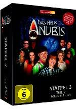 Nina martens ist die hauptfigur von das haus anubis.sie ist der newcomer und wird zu beginn von ihren mitbewohner nicht gemocht, weil sie mit linns verschwinden in verbindung gebracht wird. Das Haus Anubis Serie Auf Blu Ray Dvd Ausleihen