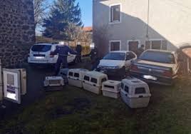 Une fillette de 5 ans ingère de la cocaïne par inadvertance lors d'une soirée organisée par ses parents. Faits Divers La Commere 43