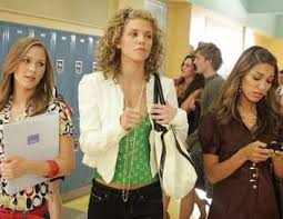 J'ai beaucoup aimé cette série, même si au fil des saisons on pouvait ressentir qu'elle s'essoufflait un peu. 90210 Beverly Hills Nouvelle Generation Saison 1 Episode 1 Bienvenue A Beverly Hills Teleobs