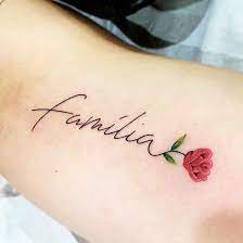 En la actualidad existen muchos tipos de letras para tatuajes como gustos personales hay en el mundo. Pin De Fabiana Em Familia Tatuagens Femininas Delicadas Tatuagem Tatuagem Casal