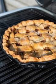 Preheat oven to 350 degrees f (175 degrees c). Recipe Skillet Ginger Apple Pie With Vanilla Bean Ice Cream Spark Grills