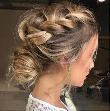 Acné aromathérapie beauté naturelle cellulite cheveux coiffure chute de cheveux peau sensible maquillage mariage médecine esthétique minceur parfums problèmes de cheveux rides santé des. Cheveux 100 Sublimes Inspirations De Coiffures Canon Pour Assister A Un Mariage Coiffure Coiffure Boheme Chic Coiffure Boheme Mariage