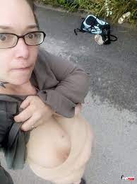 Outdoor dildo selfie (30 photos) - Homemade porn pics