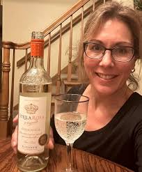 Stella Rosa Peach Semi-Sweet White Wine 750 ml