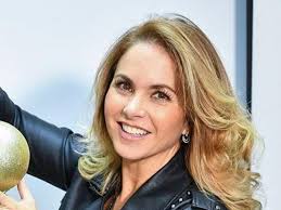 Ciudad de méxico, mejor conocida como lucero, es una cantante, actriz y conductora mexicana. Lucero Asi Luce Su Guapo Hijo Es Igualito A Ella Y La Llaman Suegra