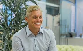 Established in st.petersburg russian entrepreneur at tinkoff bank principal of tinkoff sport: Oleg Tinkov Reshil Sdelat Peresadku Kostnogo Mozga Realnoe Vremya