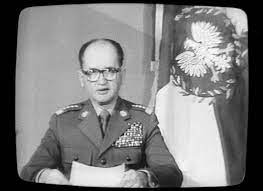 W ciągu pierwszego tygodnia trwania stanu wojennego w więzieniach i ośrodkach internowania ogółem, w okresie trwania stanu wojennego, zostało internowanych ok. 36 Lat Temu Wprowadzony Zostal W Polsce Stan Wojenny Dzieje Pl Historia Polski