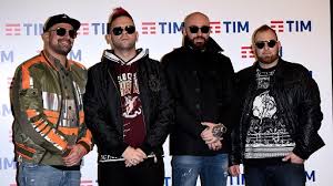 The band participated at the sanremo music festival 2019 with the song per un milione. Boomdabash Cosa Sappiamo Del Nuovo Singolo Don T Worry