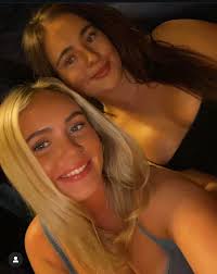 Hello! Myself and Aoife are looking for rooms to rent in the South Perth  area not too fussy where from the 13th August 🇮🇪 long term preferably! 😌  Aoife said she's happy