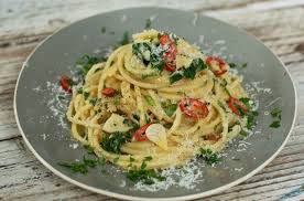 Spaghetti Aglio Recipe Jamie Magazine Recipes Recipe Pasta Recipes Yummy Pasta Recipes Pasta Dishes