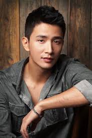 Blue Tower' actor Lee Yong-joo comes back to small screen as Kim Dasom's  manager in 'The Eccentric Daughter-in-Law'