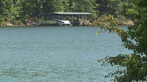 The beaver is powerful and intelligent and may escape if not killed within a few minutes. Man S Body Found Floating On Beaver Lake 5newsonline Com