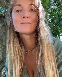 Tahnee Taylor's Instagram, Twitter & Facebook