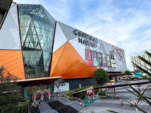 Central Hatyai · the bright, air-conditioned shopping destination