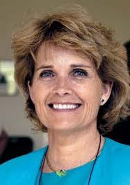 Kirsten Geiger's Instagram, Twitter & Facebook