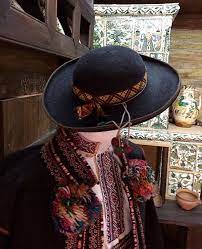 Ukrainian Folk Costumes From Museum Of Ethnography And Crafts In Lviv Photos Folk Clothing Folk Costume Traditional Outfits