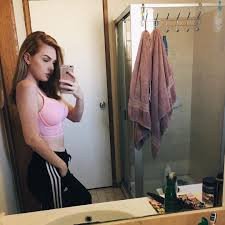 Emily Simpson Porn Pic - EPORNER