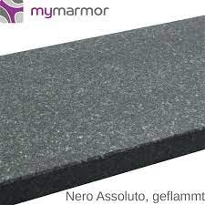 Moderne kücheninsel mit schwarzer nero assoluto zimbabwe zm arbeitsplatte. Nero Assoluto Schwarze Granitplatte Mymarmor