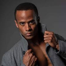 TALENT VINE: GET TO KNOW PROFESSIONAL MODEL & RISING STAR ACTOR ROBERT  SMITH III !